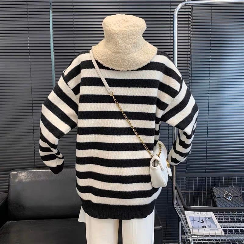 Smurfs sweater 6-16 image