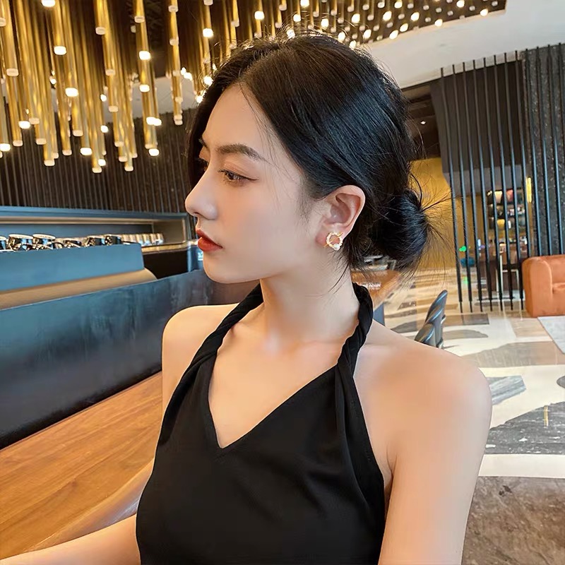 Show me off earrings JW143 image