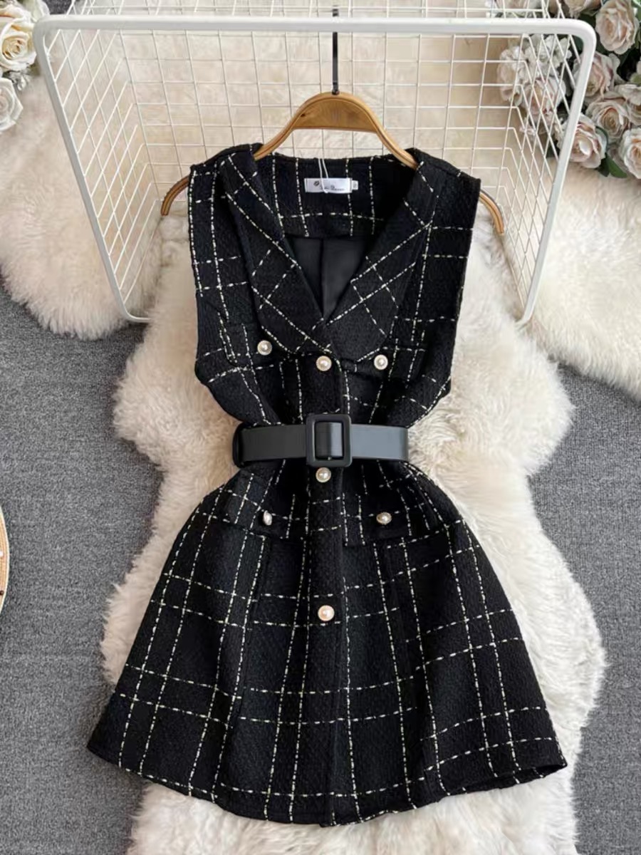 Padded landing coat & belt COA121 image