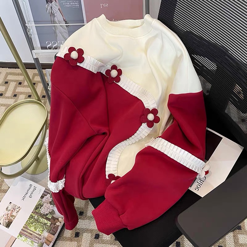 Keep her secret daisy sweat top SSZZ299 image