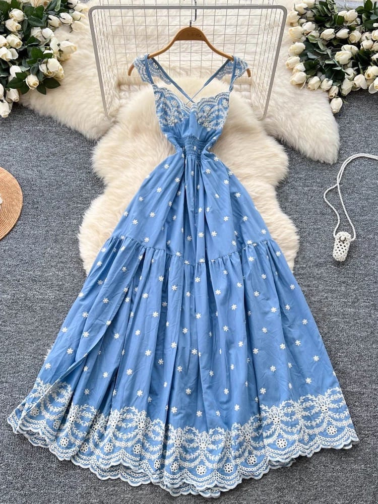 Champagne kisses dress CD617 image