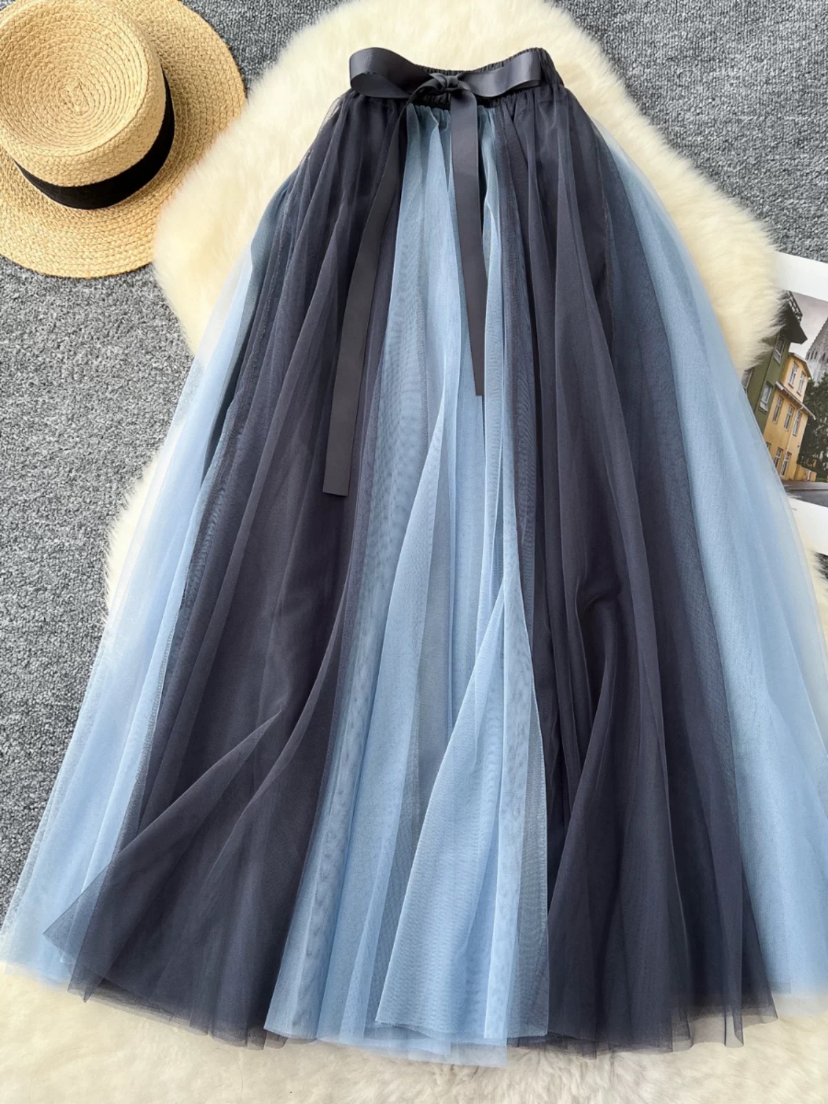 Late arrival skirt CS219 image