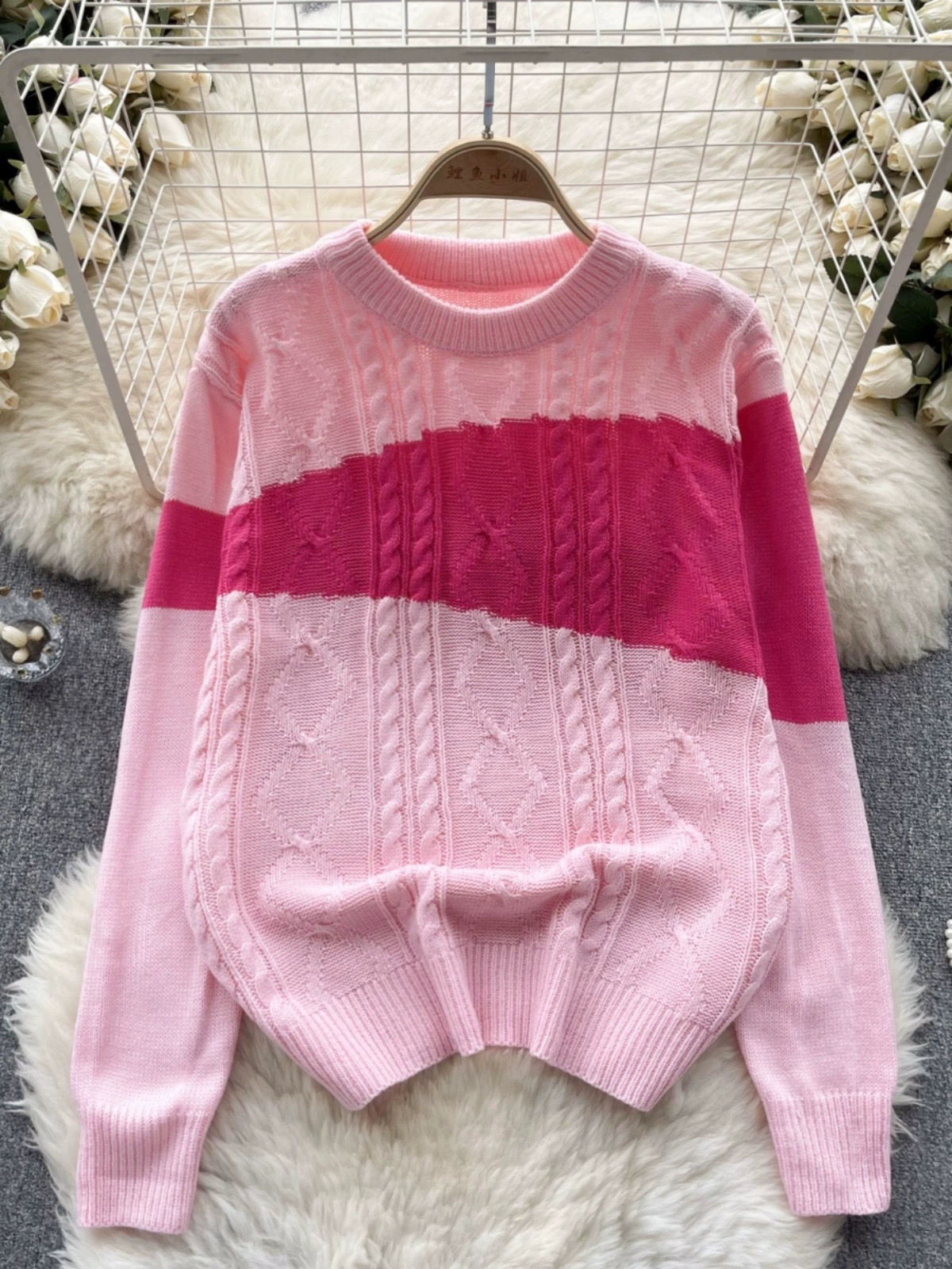 Meet me somewhere sweater KS103 image