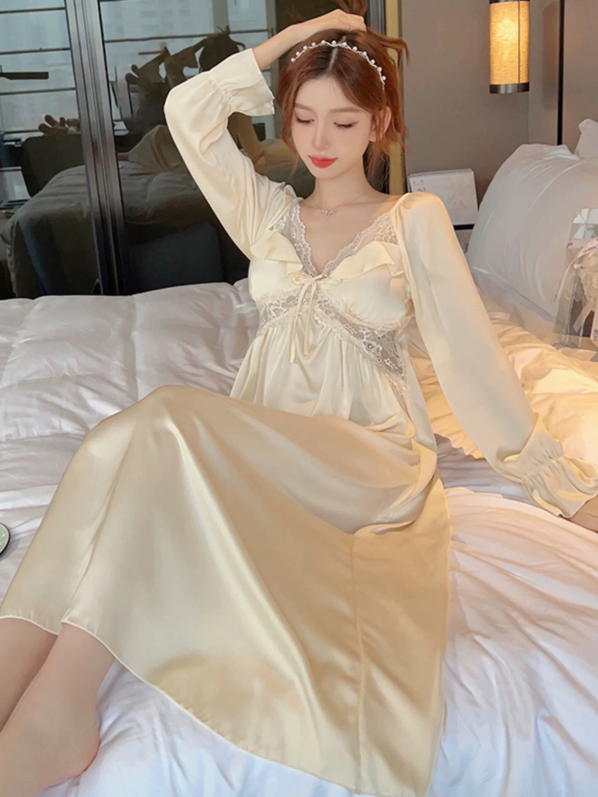 Raging beauty silk night dress SW127 image