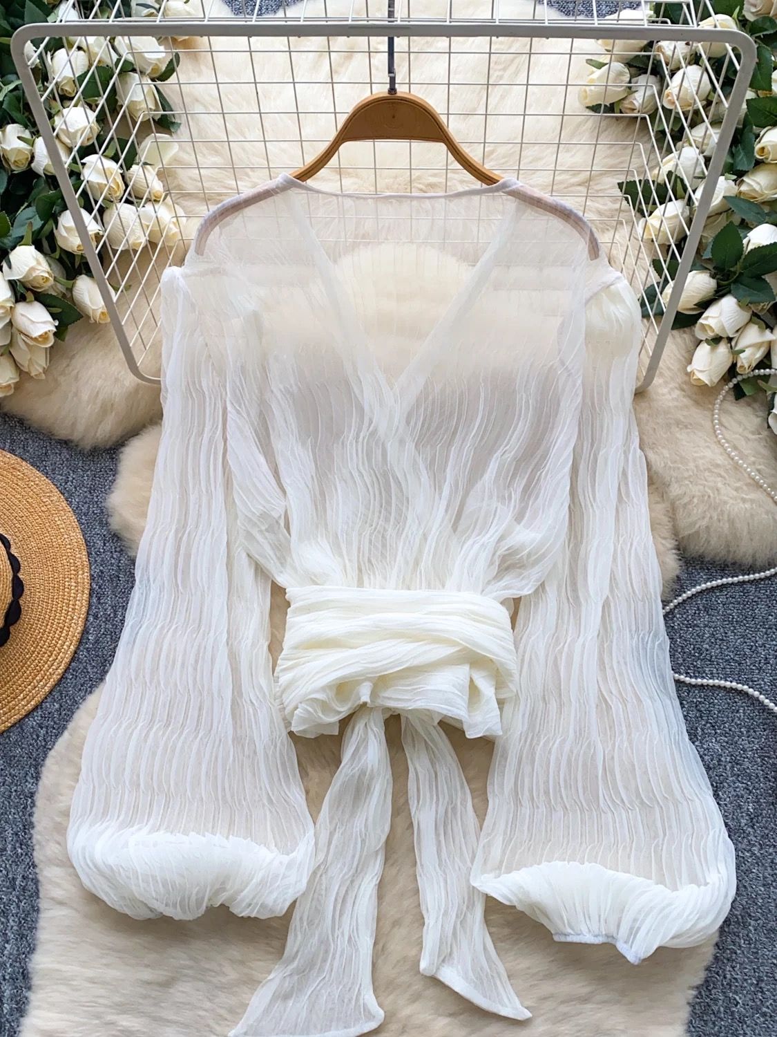 No strings attached top CTO945 image