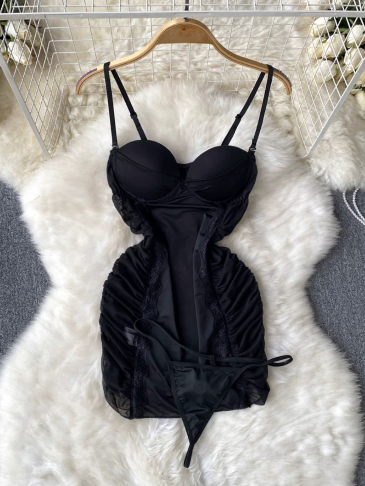 Lovers by night set LI204 image