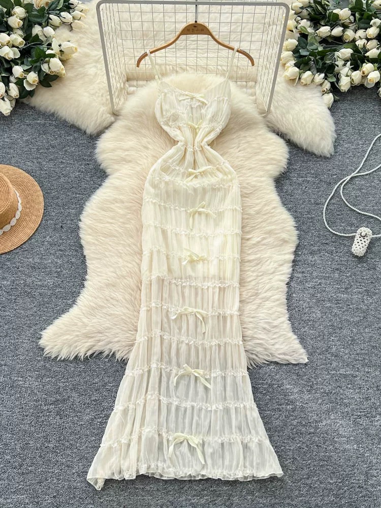 Champagne kisses dress CD645 image