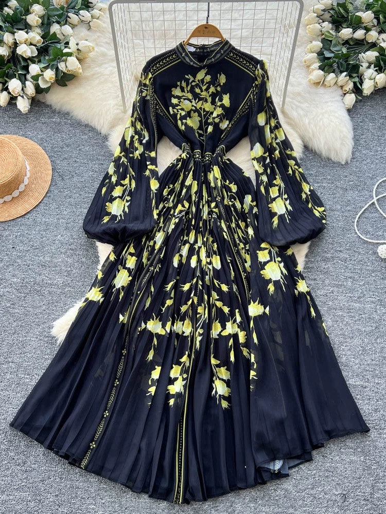 Uncomplicated two tone dress CD247 image