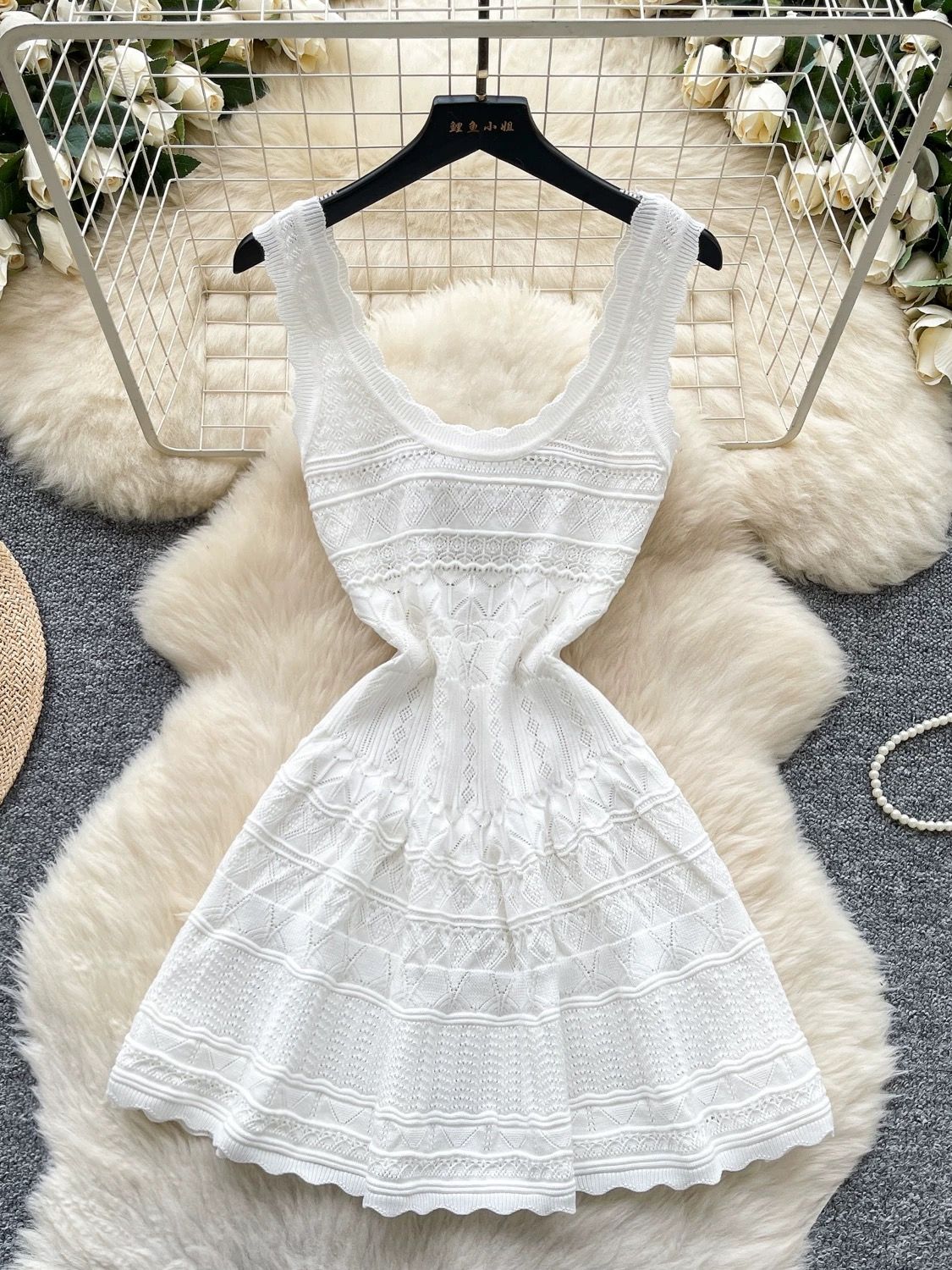 Making an entrance dress KD259 image