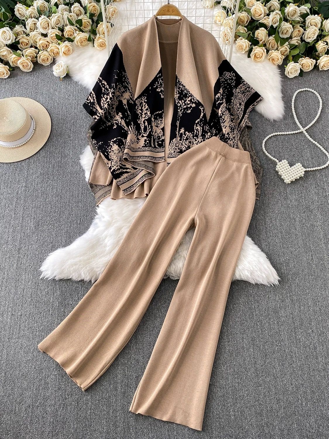 Back to Paris cozy set STP207 image