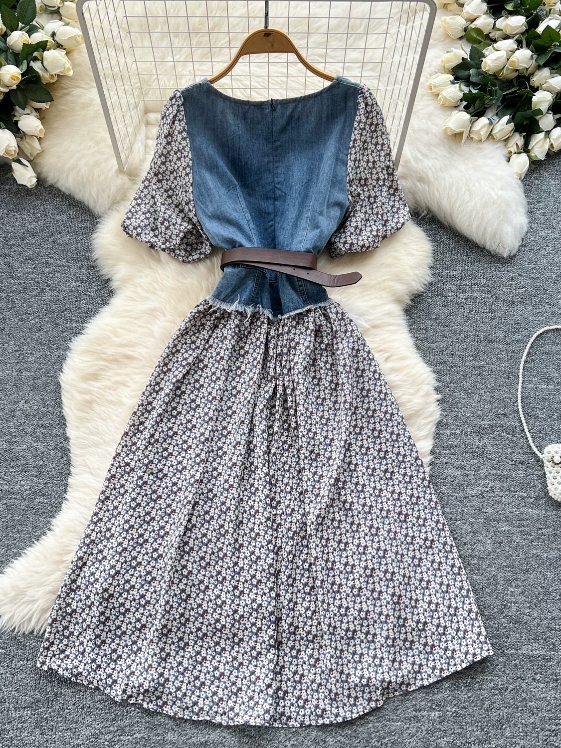 Take a hint denim dress & belt DD99 image