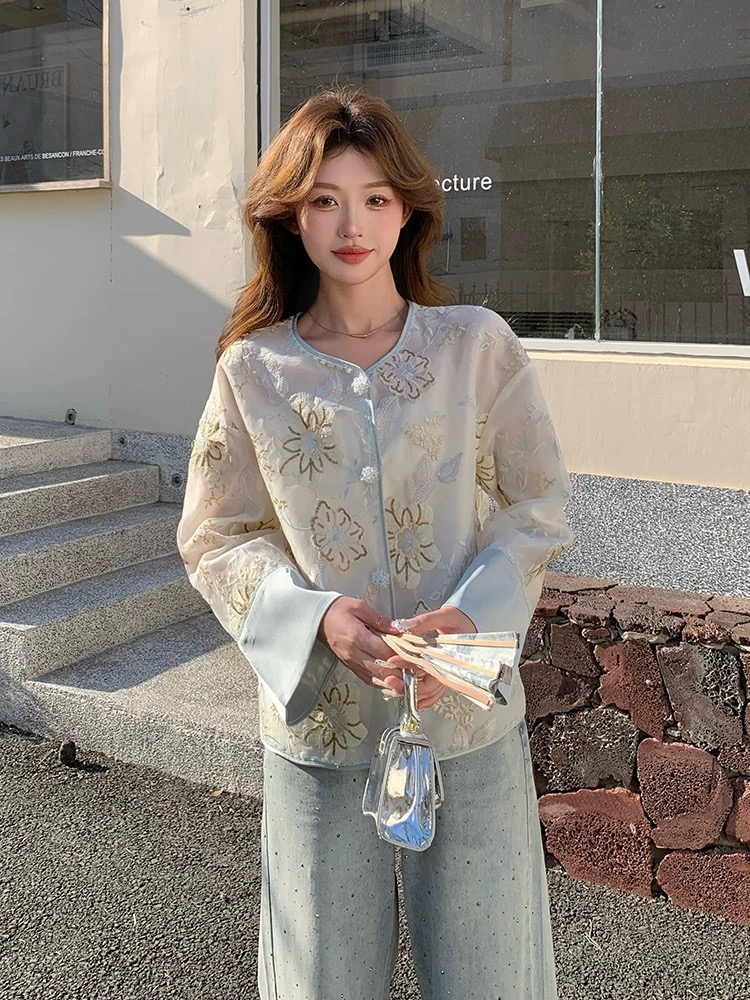 Lost in Paris top CTO1101 image