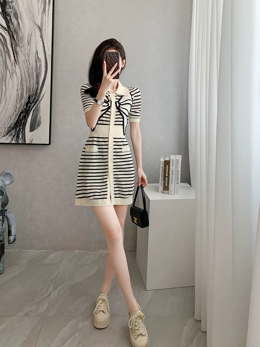 Cozy autumn knitted dress KD319 image