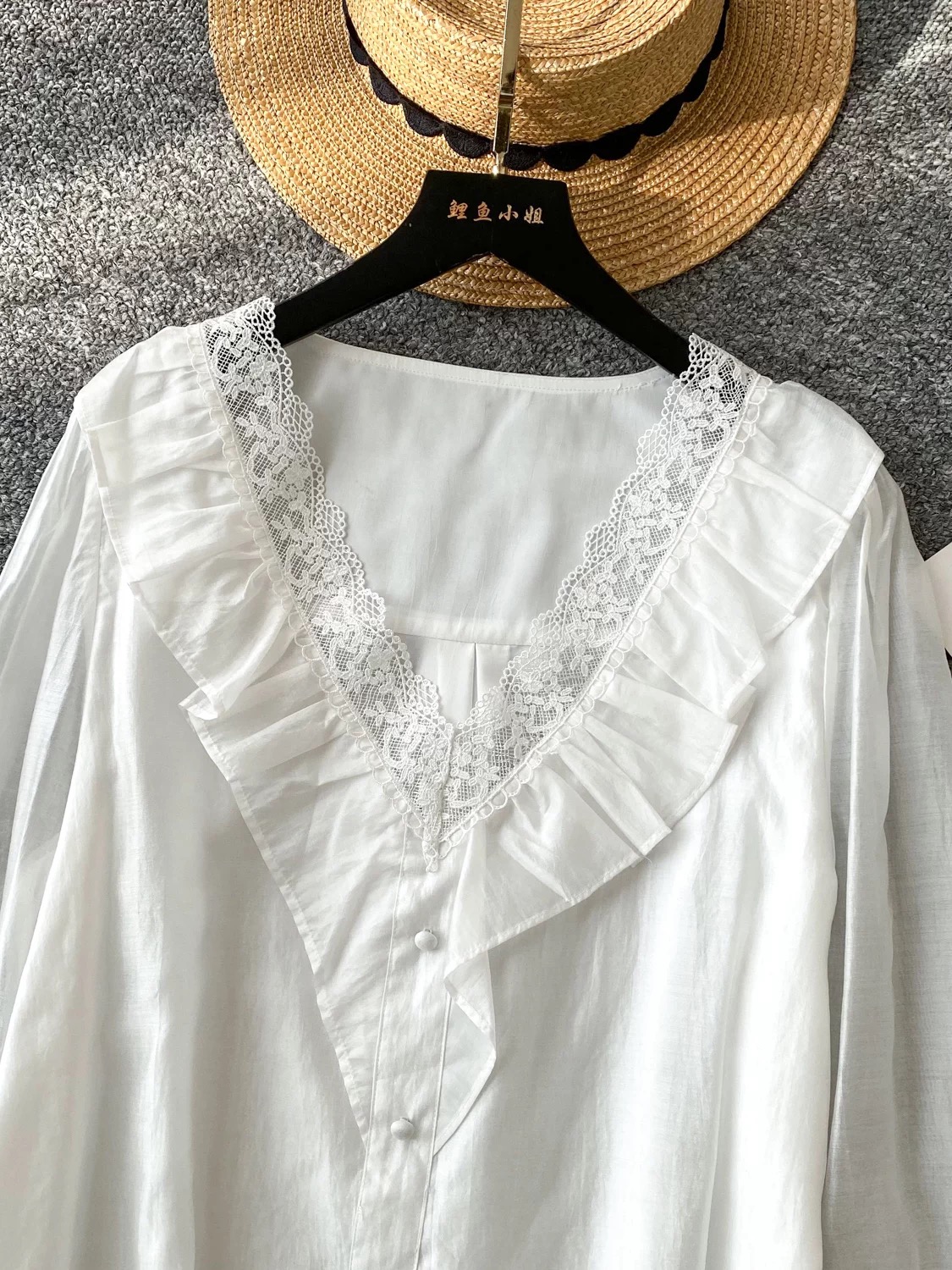 Charlie’s dream blouse BE465 image