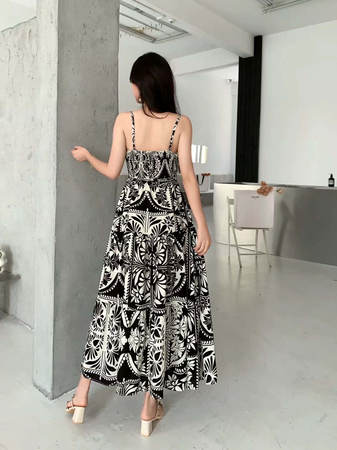 Out of my way dress CD1548 image