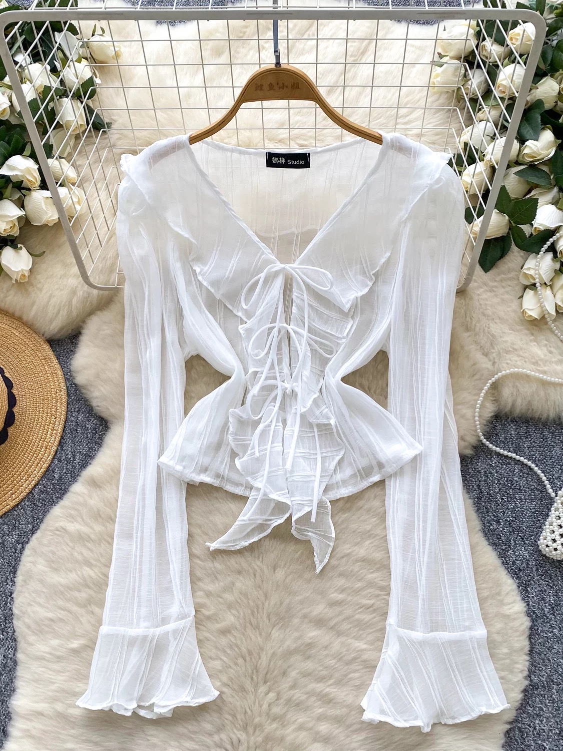 Miss know it all top CTO1062 image