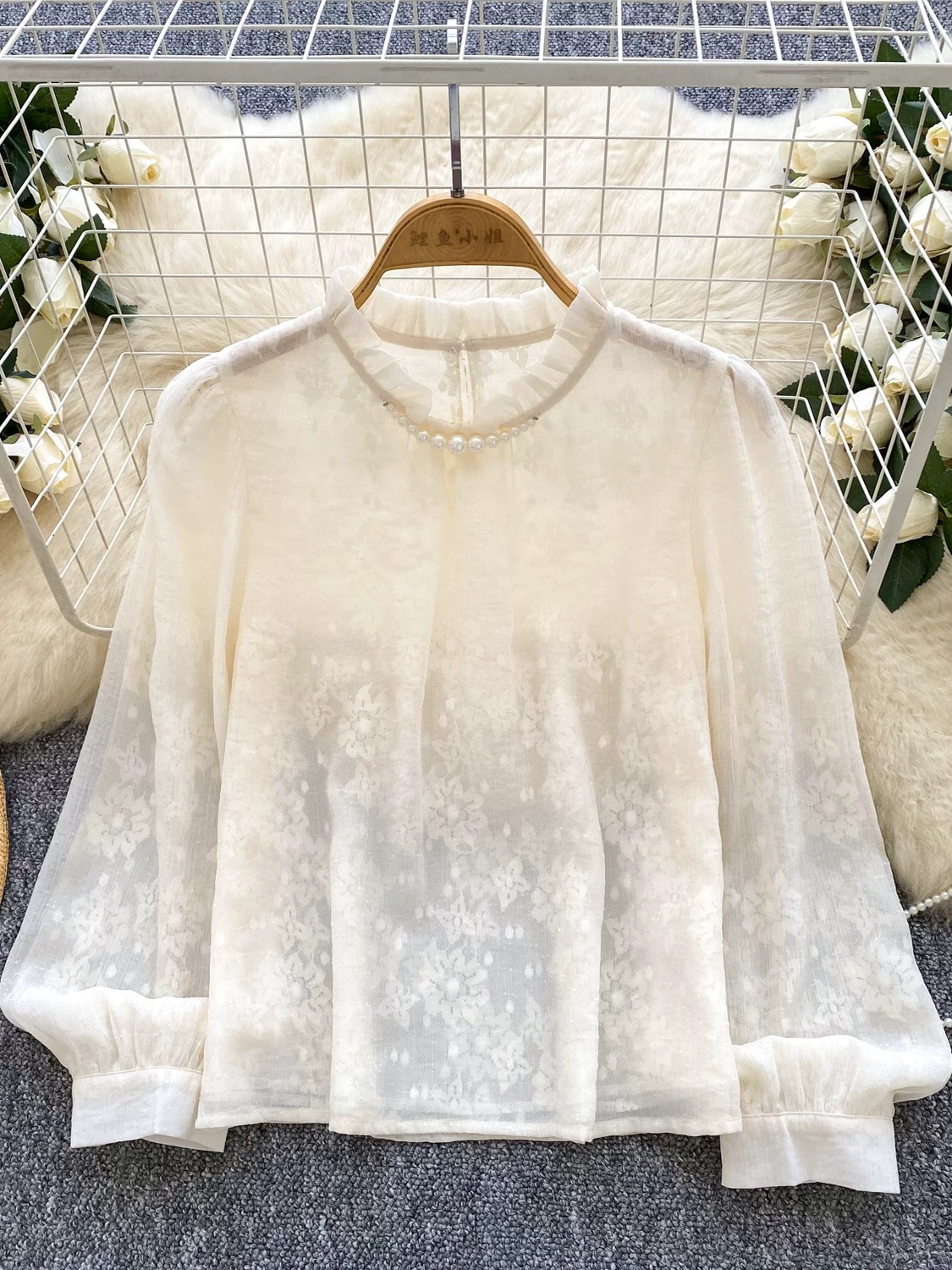 Making appearances blouse BE446 image