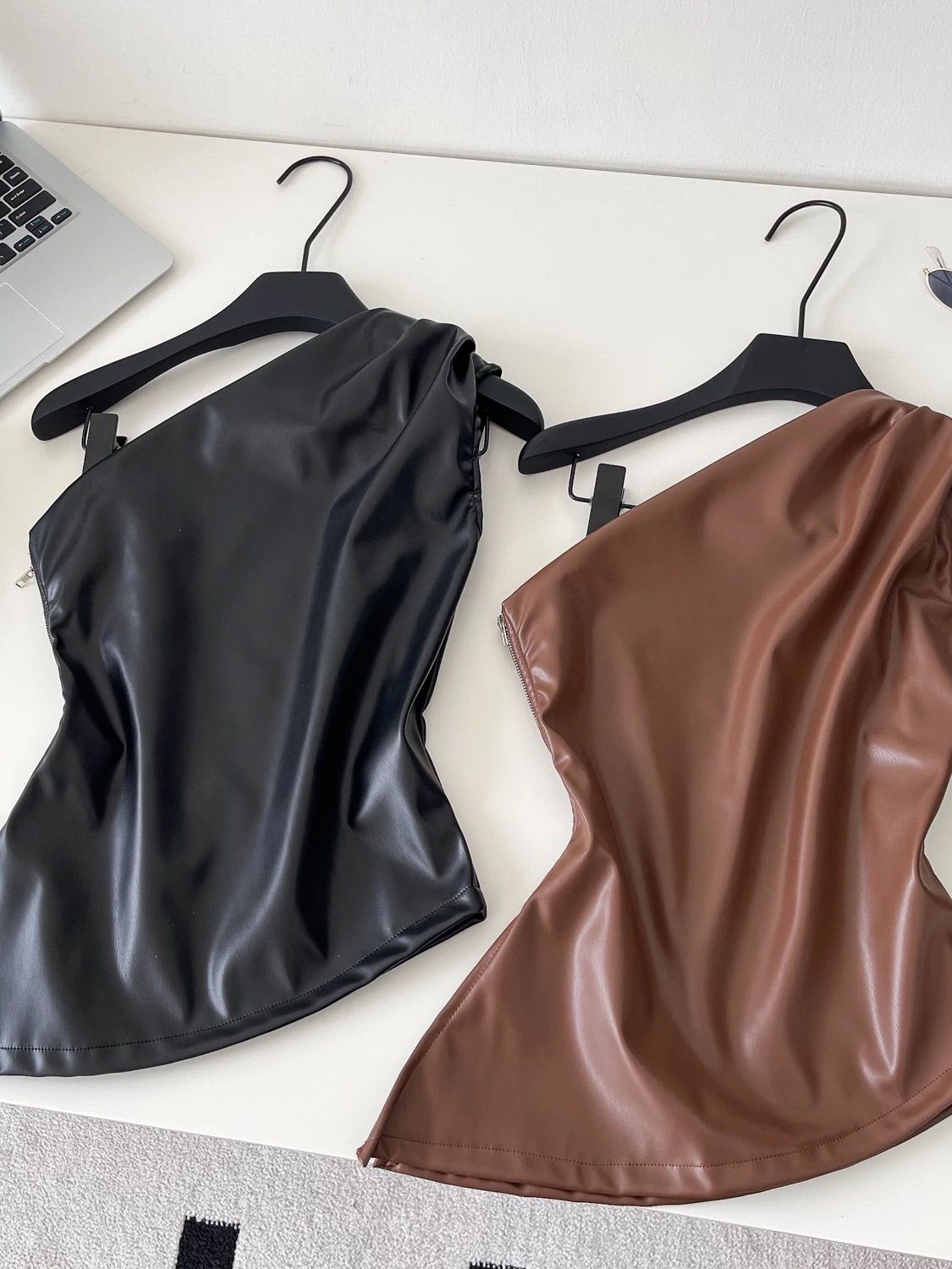 Queen of the parties leather top CTO1029 image