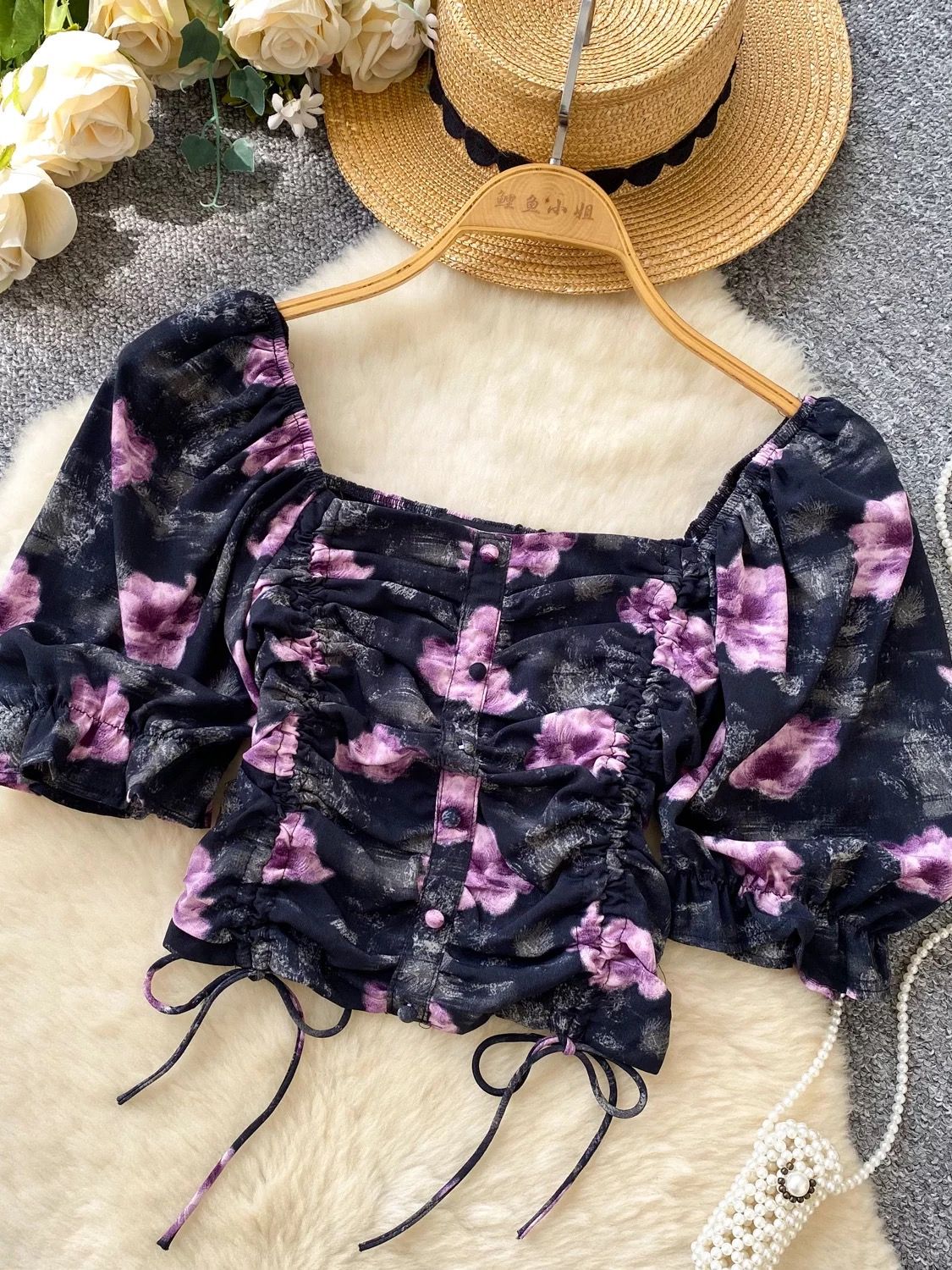 Lost in thought top CTO978 image