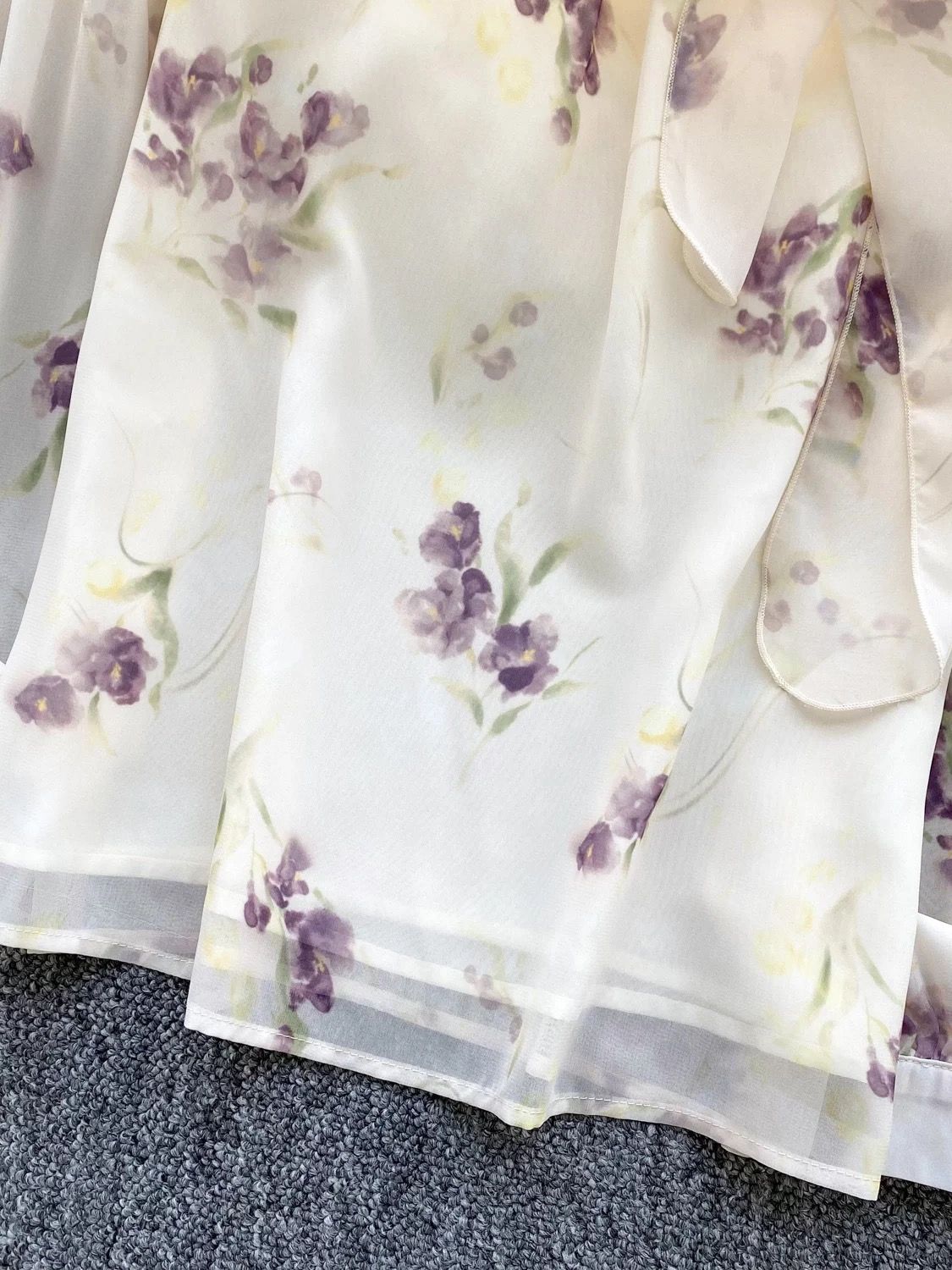 In a maize with you blouse BE451 image