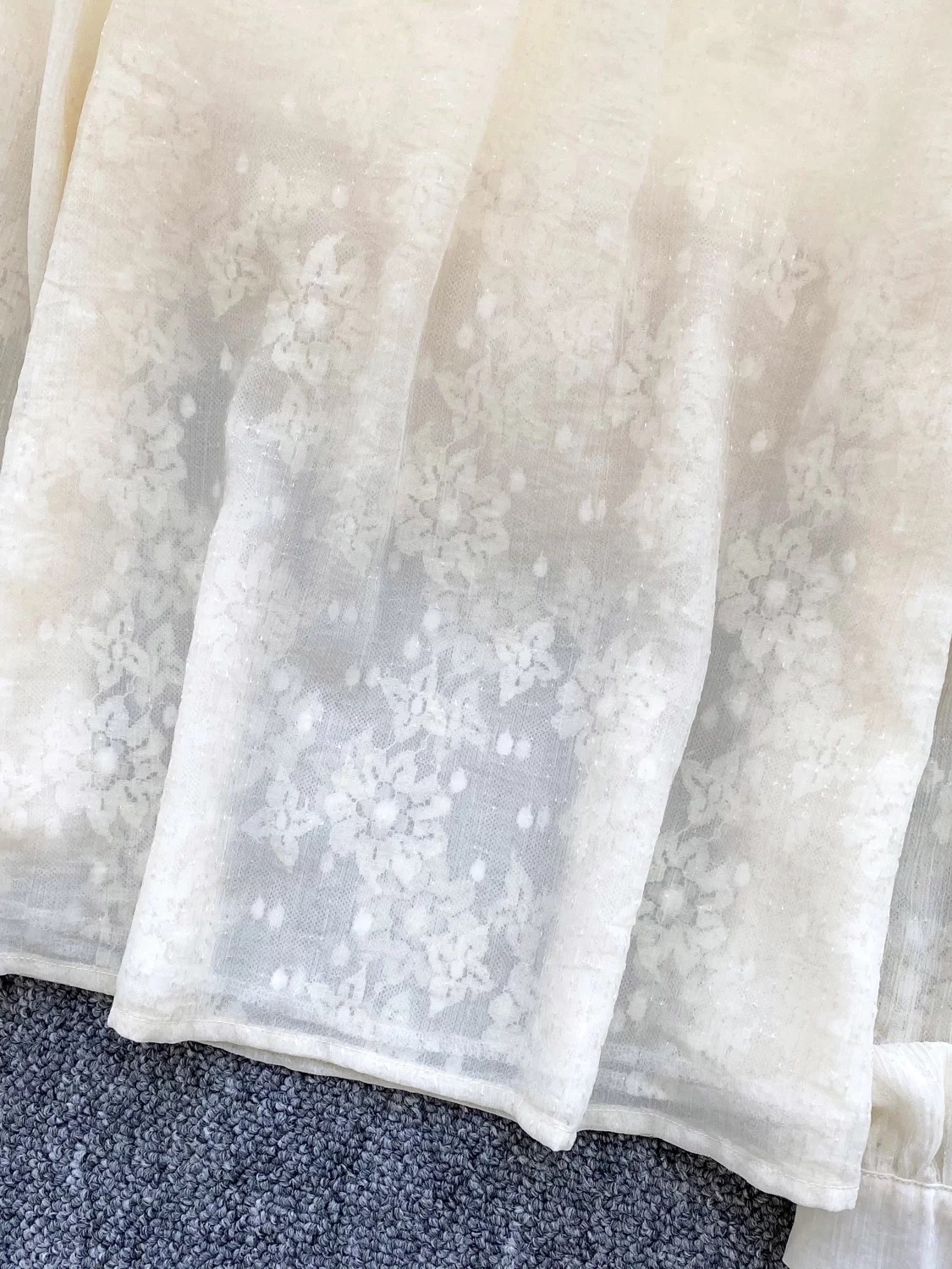 Making appearances blouse BE446 image