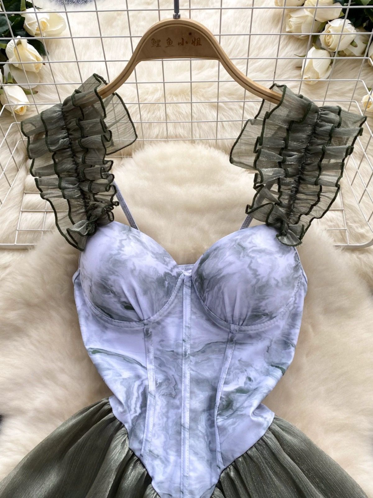 Collecting files dress FD943 image