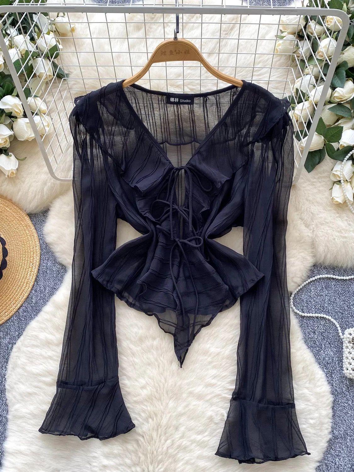 Miss know it all top CTO1062 image