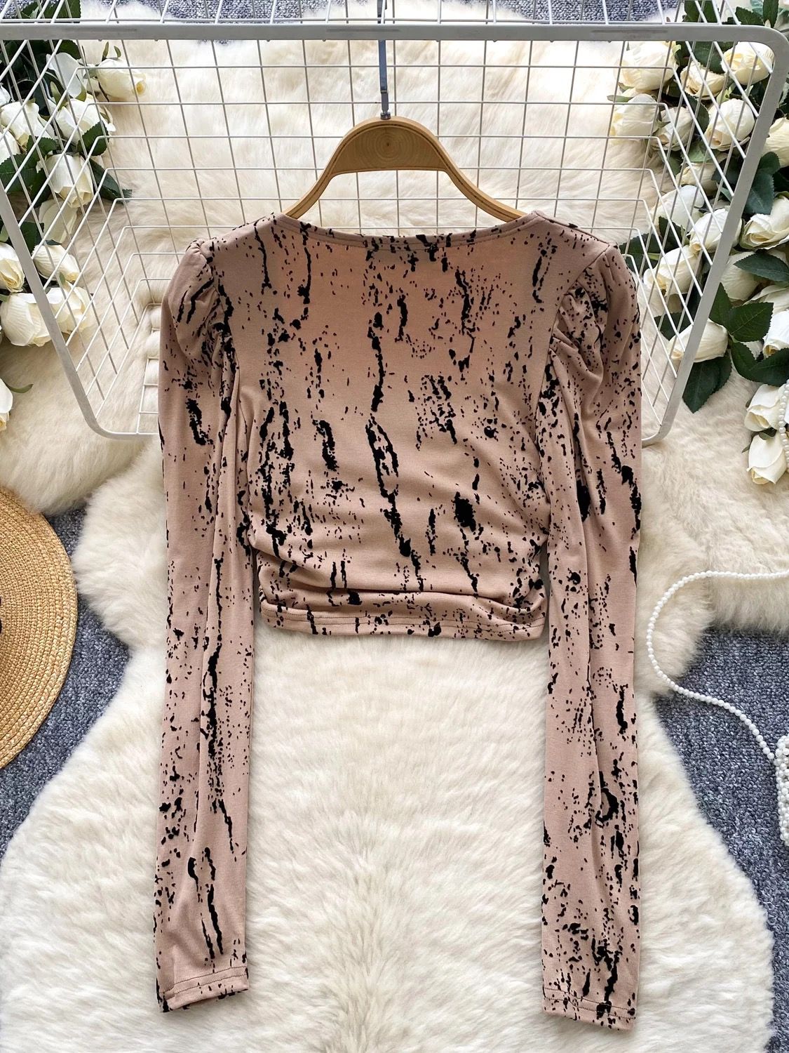 Gimme a clue crop top CTO103 image