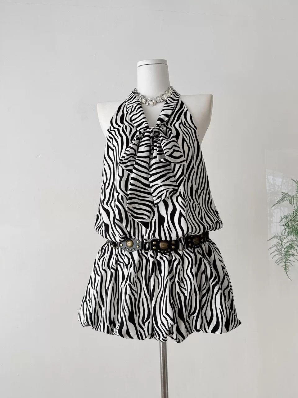 Hit my line dress CD507 image