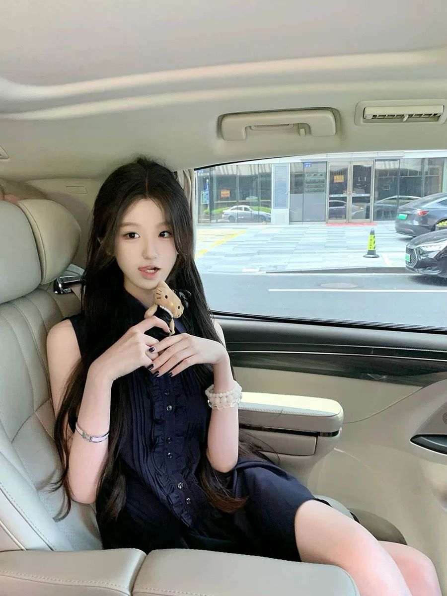 Beverly Hills wife dress CD309 image