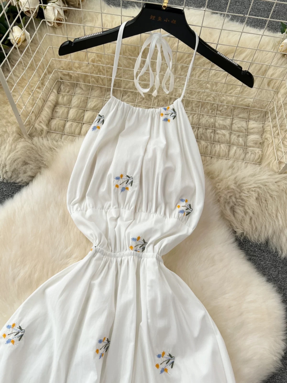 Angel in disguise dress CD2004 image