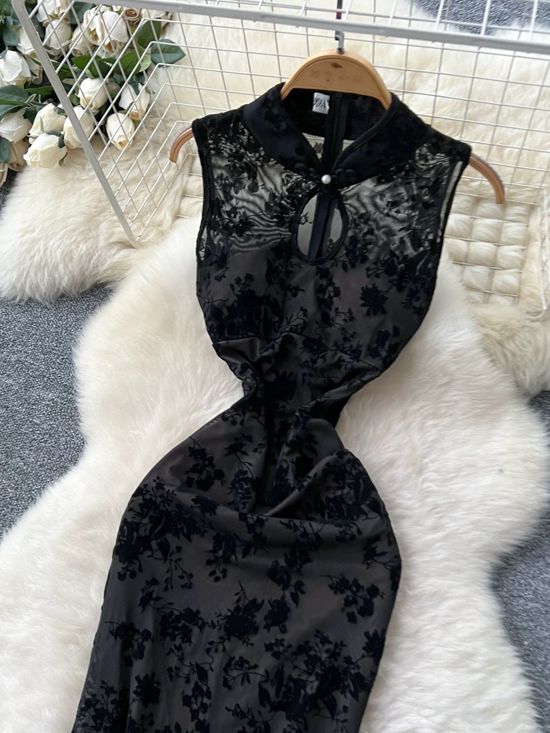 Taking flights qipao dress Q198 image