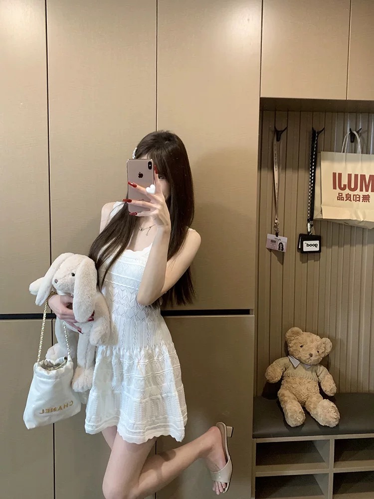 Making an entrance dress KD259 image