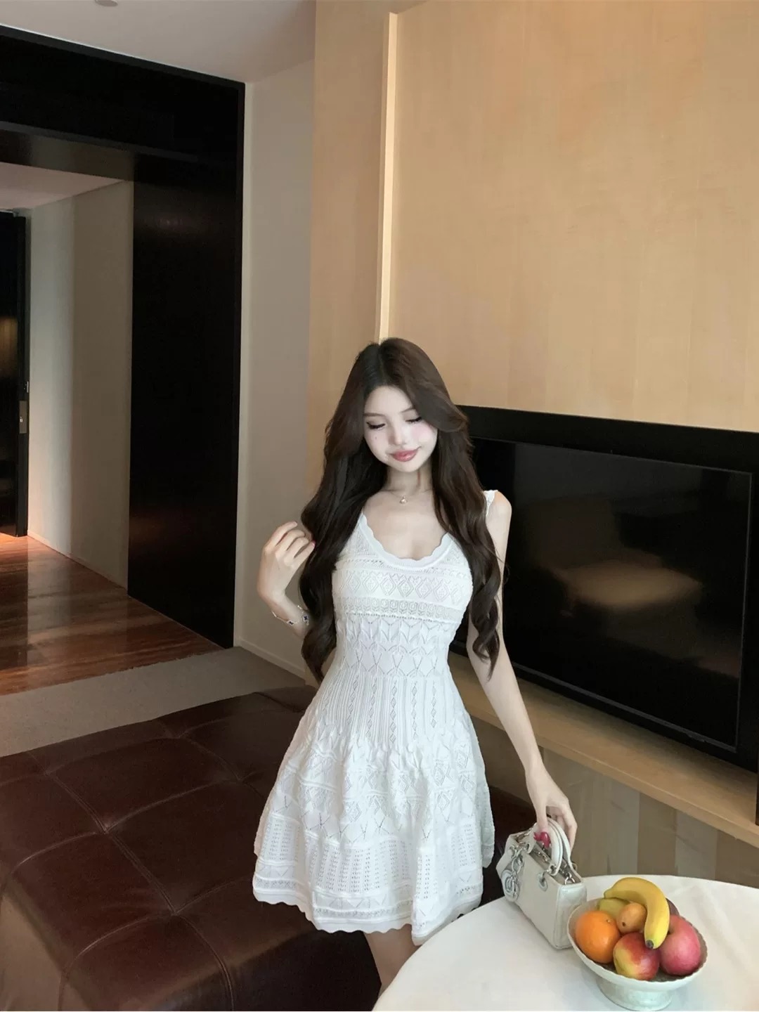 Making an entrance dress KD259 image