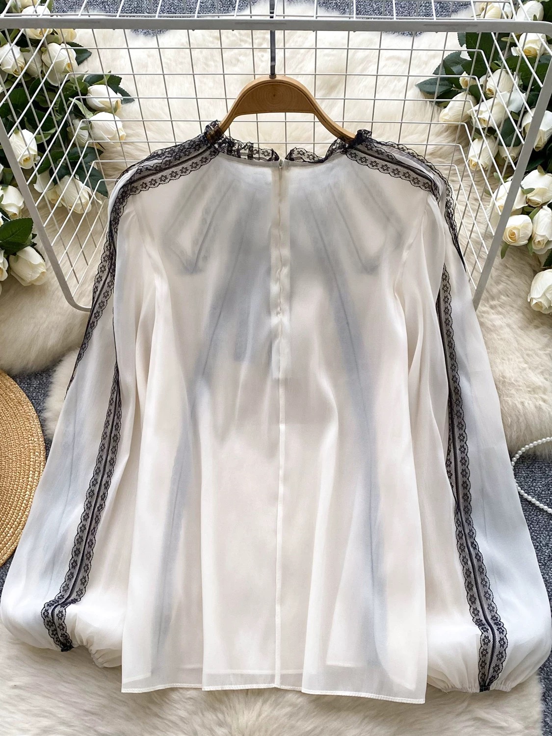 Always glamorous blouse BE368 image