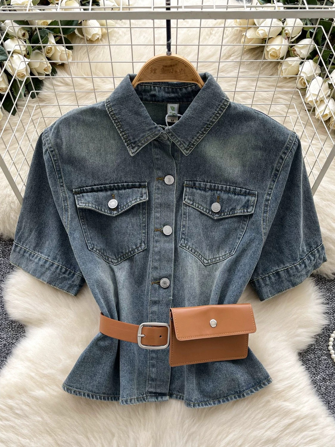 All eyes on me top DTO125 image