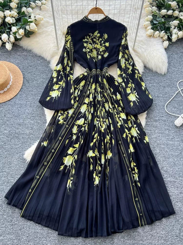 Uncomplicated two tone dress CD247 image