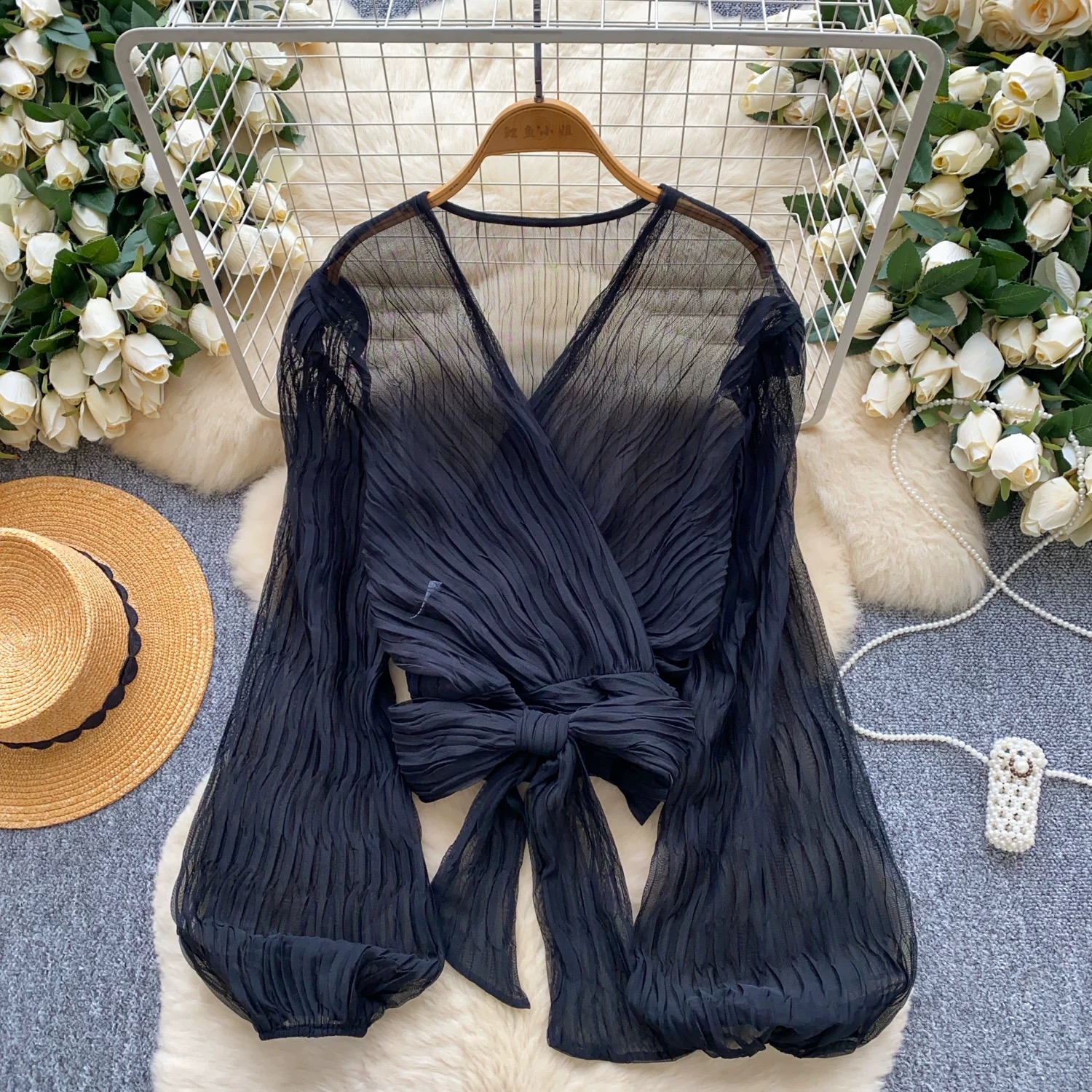 No strings attached top CTO945 image