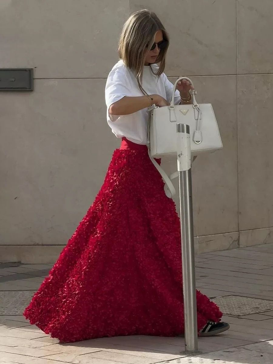 Not settling for less skirt FS111 image