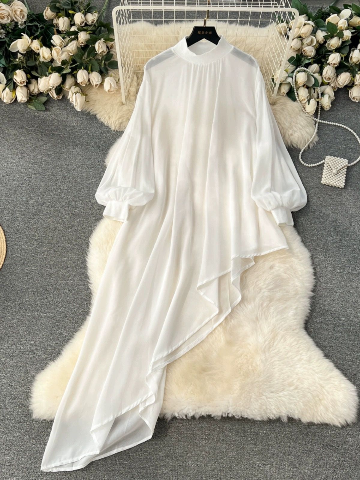 Stunting on them dress CD1496 image