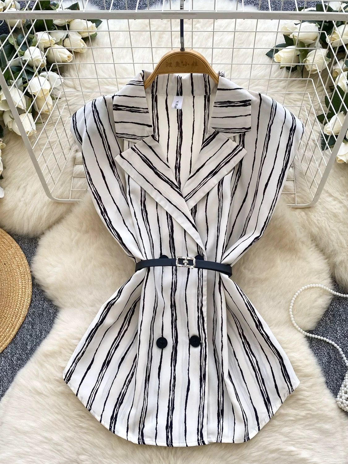 Art student top CTO1145 image