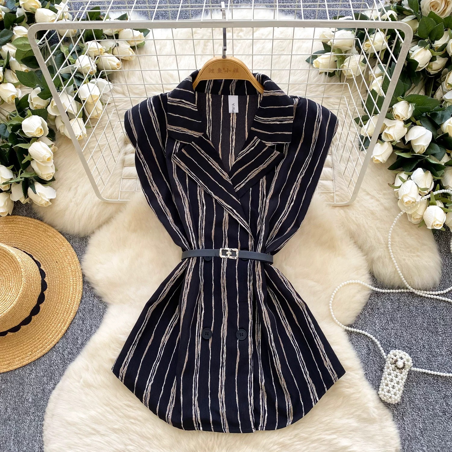 Art student top CTO1145 image