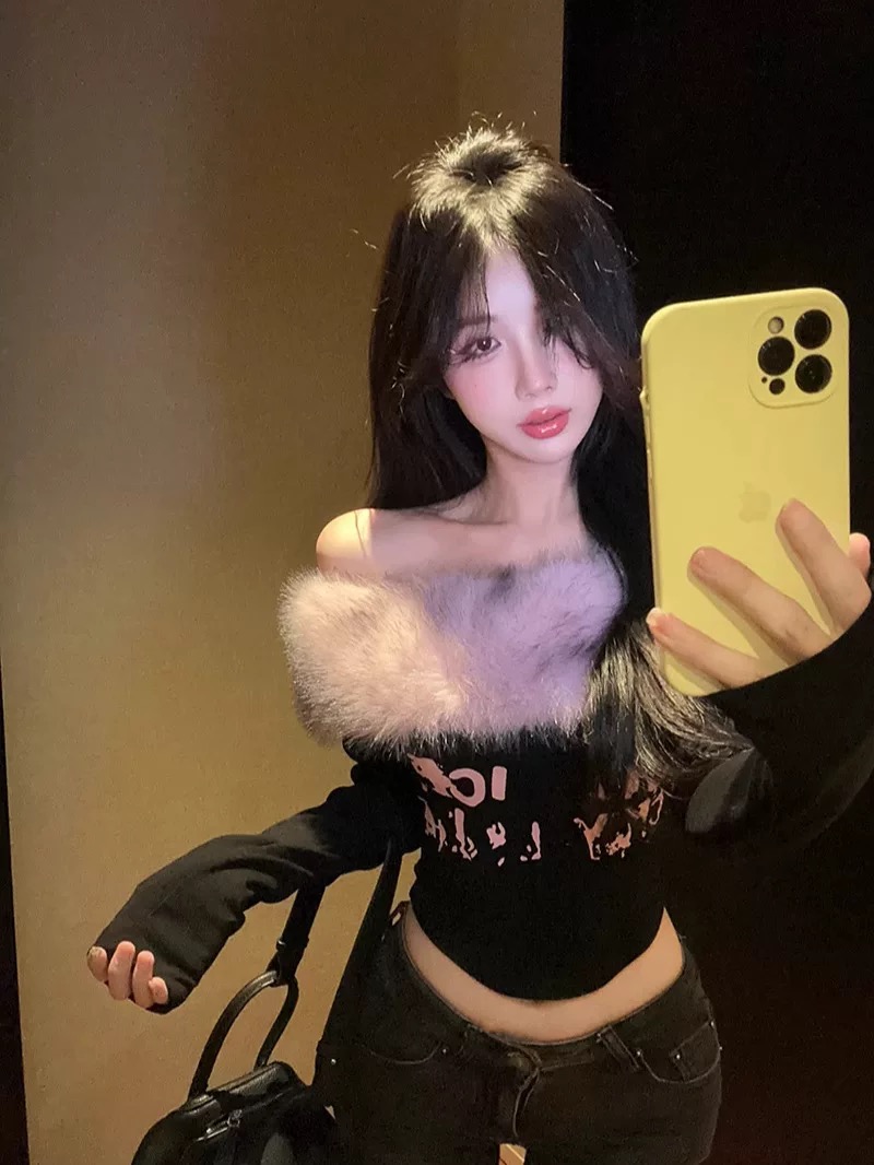 Loving on you top CTO935 image