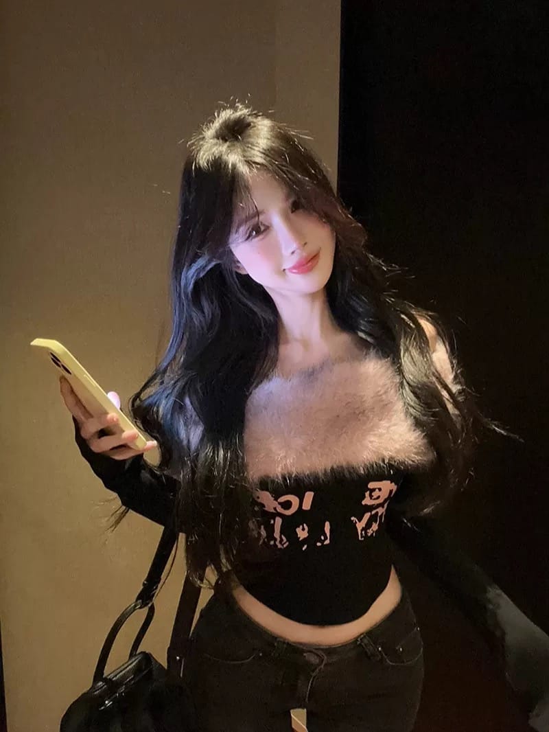 Loving on you top CTO935 image