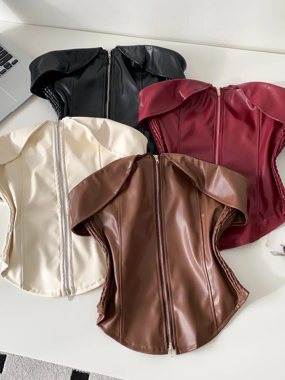 Hourglass dreams leather corset CS202 image