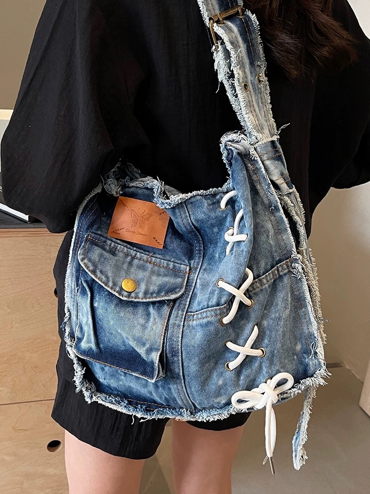 Caught my attention denim bag BG219 image