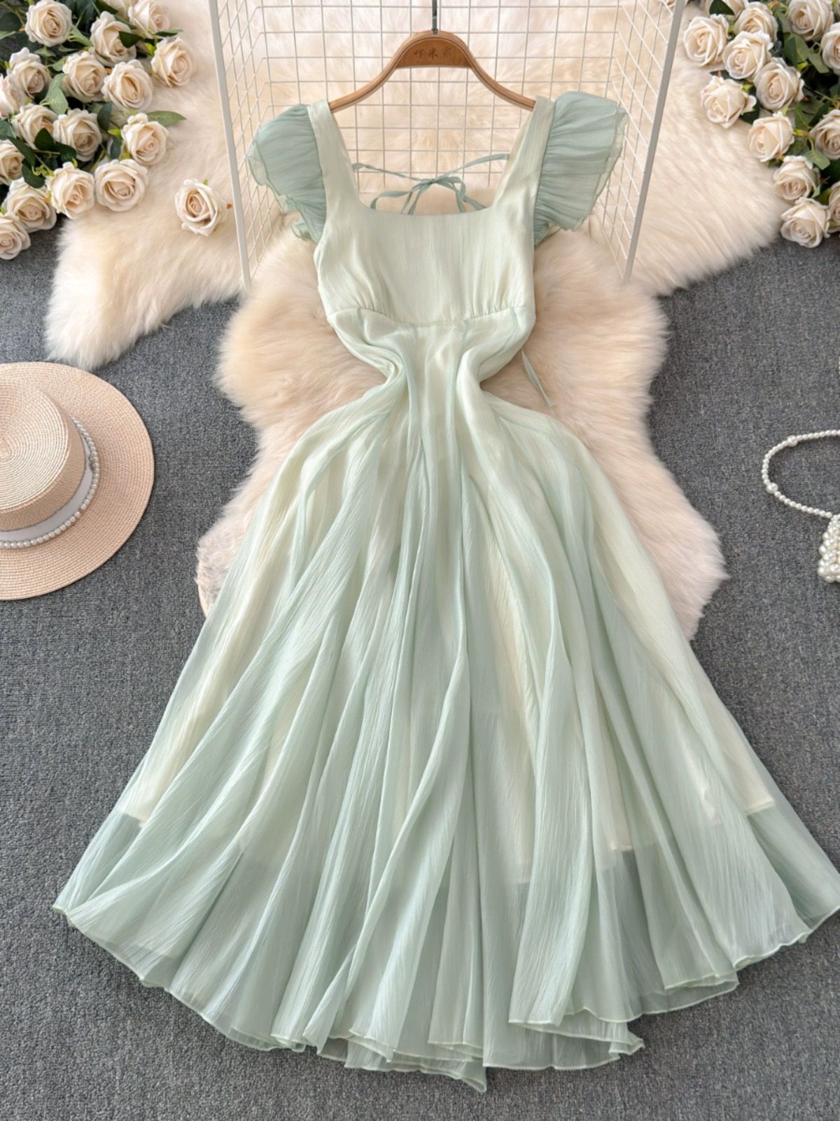 Listen to me dress FD892 image