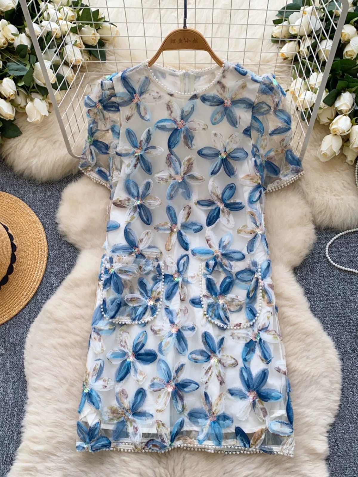 Wanna play dress CD2018 image