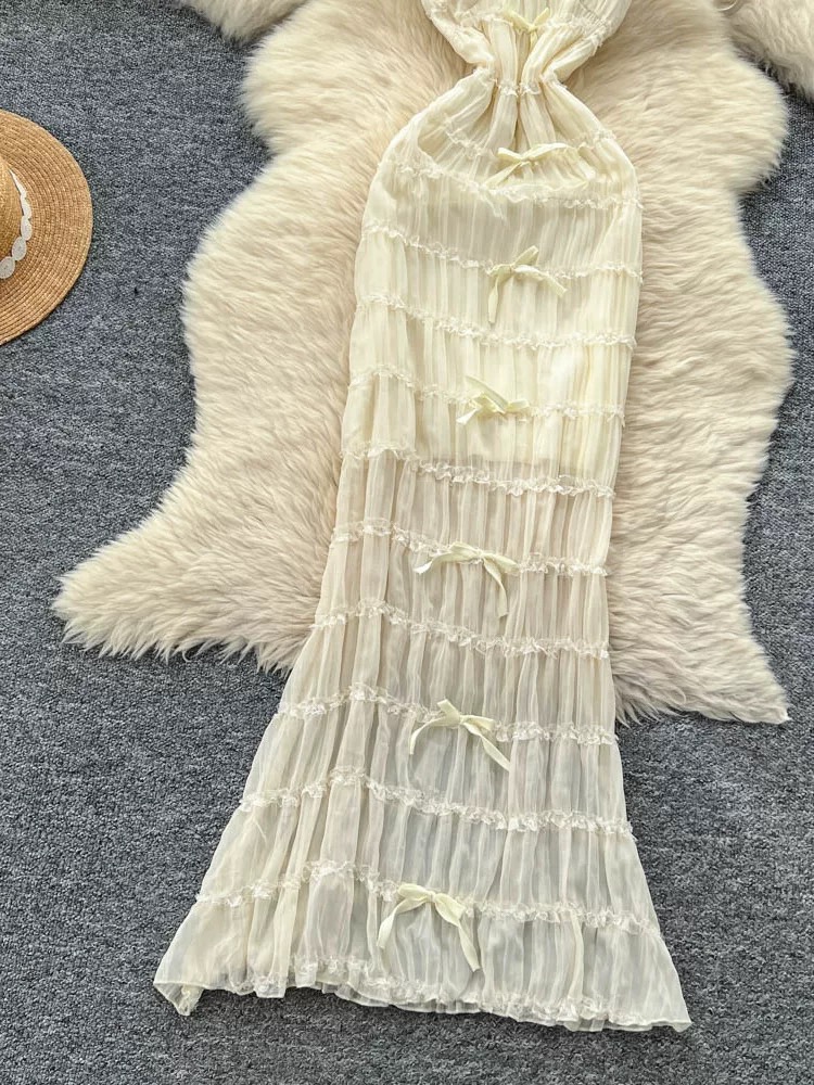 Champagne kisses dress CD645 image