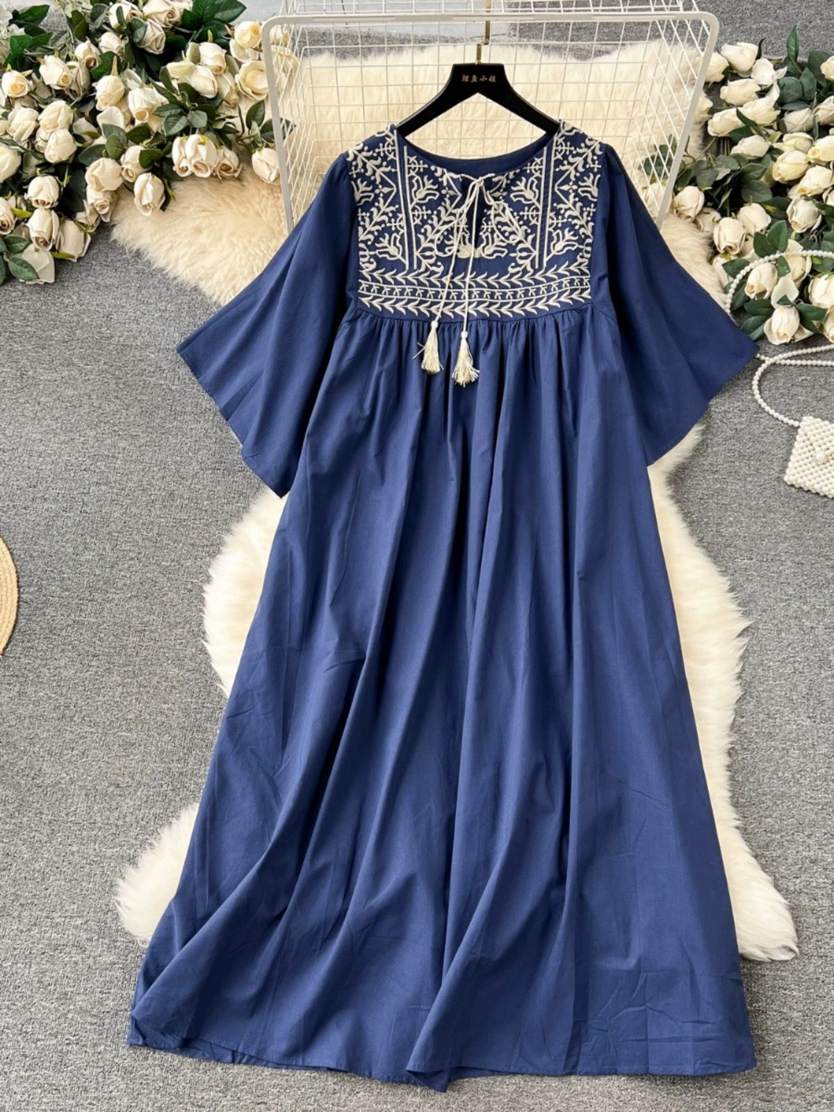 Easy glow embroidery dress CD1320 image